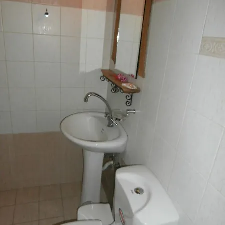 Apartment Pansion Limni Keri